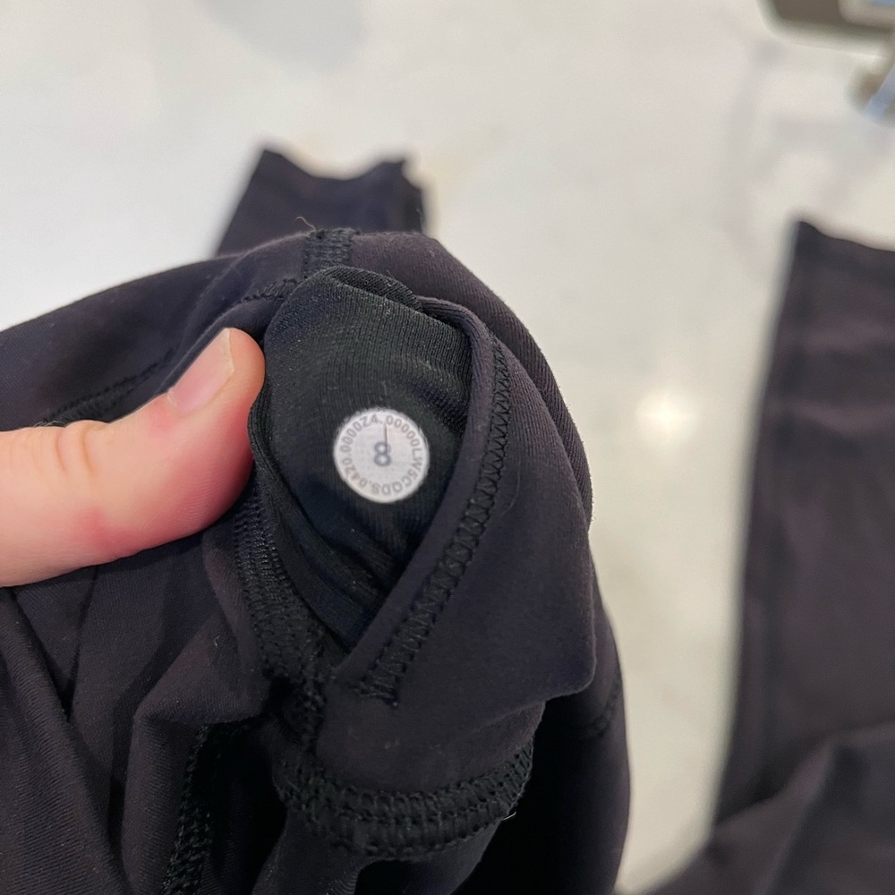 Lululemon wunder train high rise tight 28 inch black  size 8